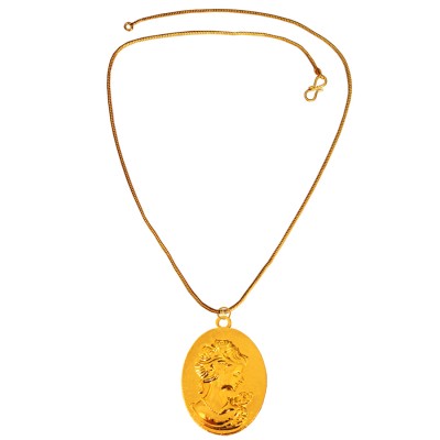 Mens Fashion Jewellery Antique Gold Queen Victoria Pendant With Chain