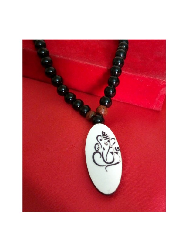 Shri Ganesha Pendant With Black Onyx Beads Mala